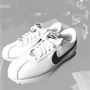 NIKE CORTEZ BASIC LEATHER ‘06 SHOES